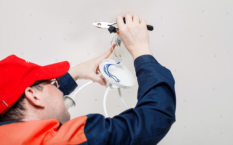 dépannage électricien Louvres